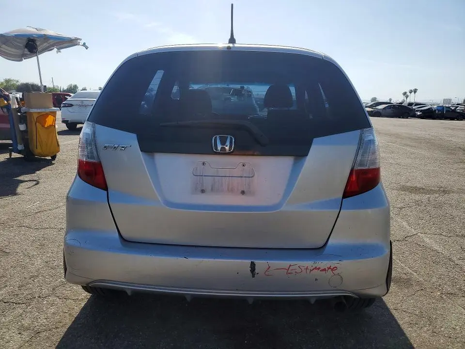 2011 HONDA FIT   