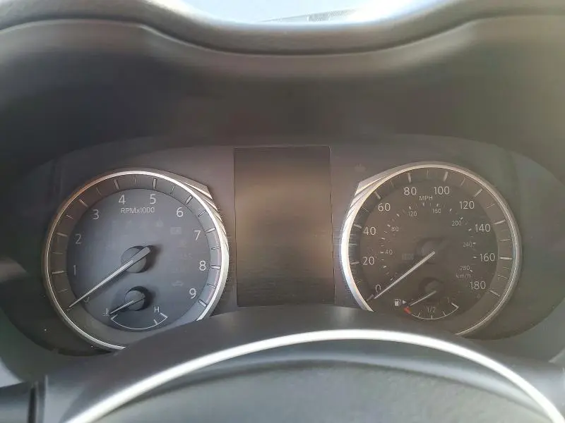 2018 INFINITI Q50 LUXE  