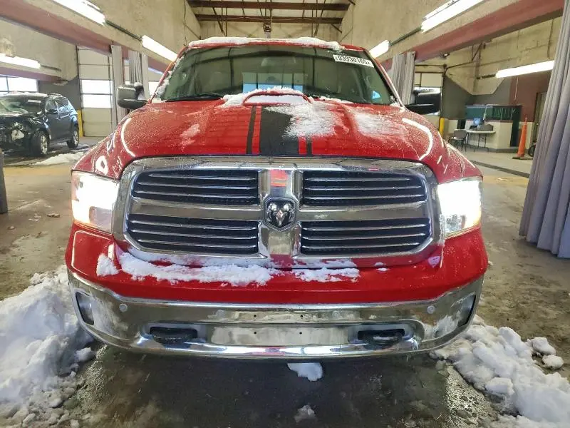 2015 RAM 1500 SLT  