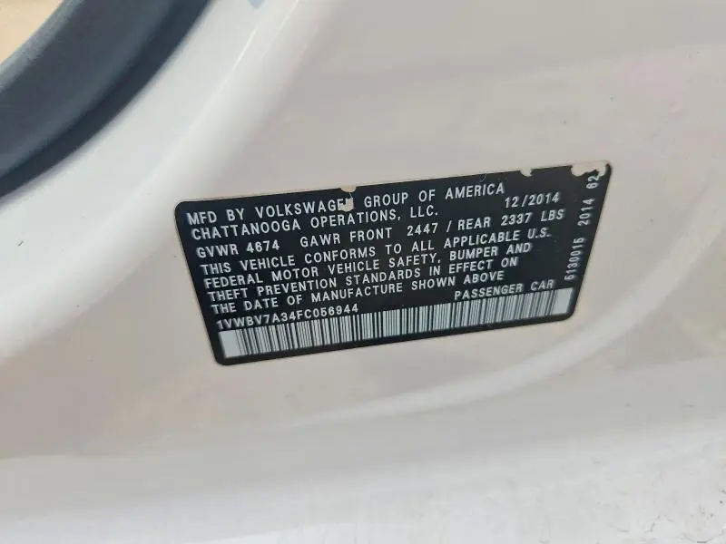 2015 VOLKSWAGEN PASSAT SE  