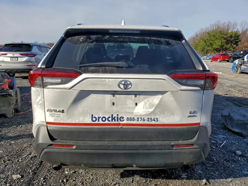2021 TOYOTA RAV4 LE  