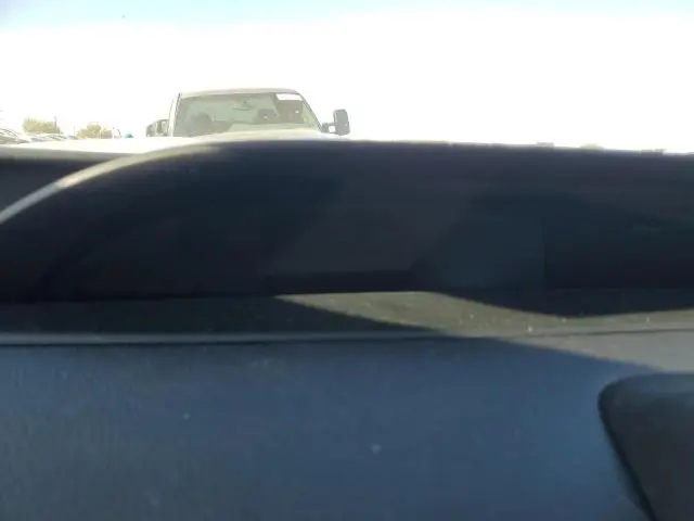 2022 TOYOTA PRIUS LE  