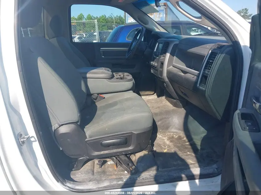 2020 RAM 1500 CLASSIC TRADESMAN  4X2 8' BOX
