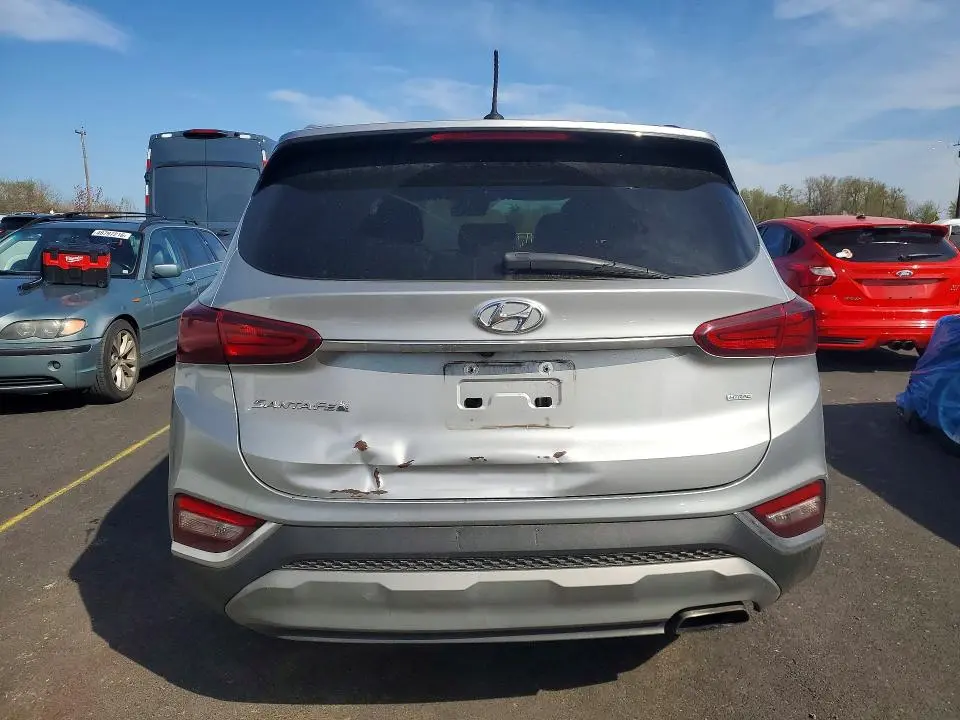 2020 HYUNDAI SANTA FE SE  