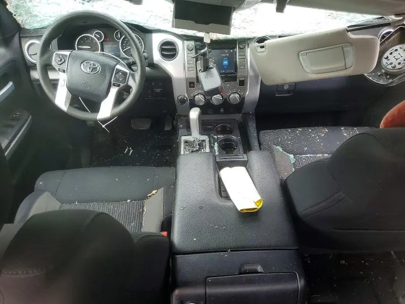 2017 TOYOTA TUNDRA SR5  