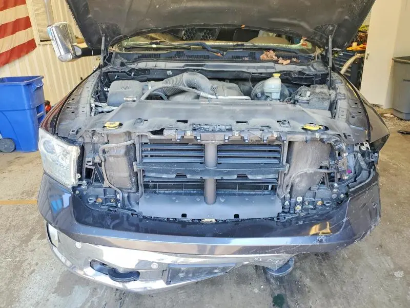 2016 RAM 1500 LARAMIE  