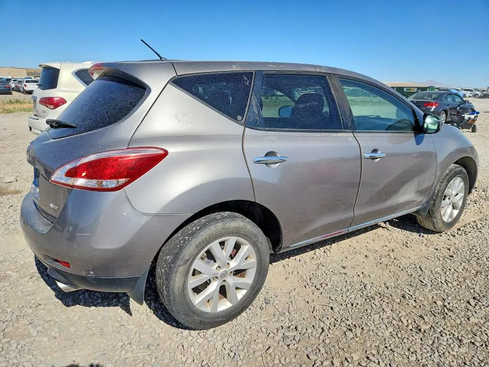 2011 NISSAN MURANO S  