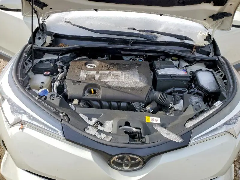 2019 TOYOTA C-HR XLE  