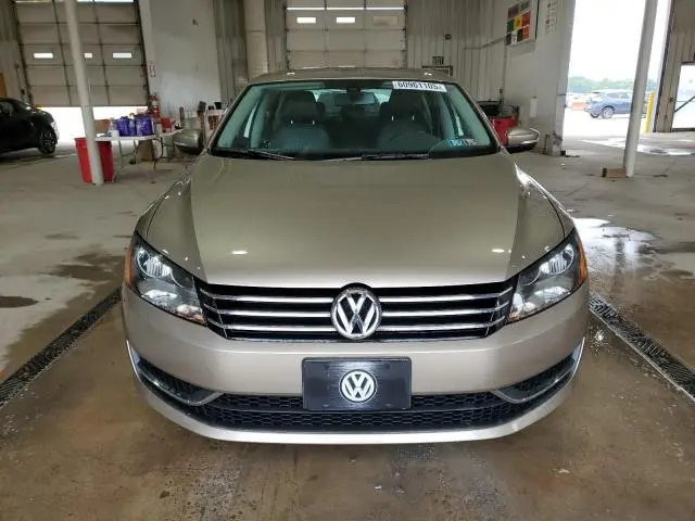 2015 VOLKSWAGEN PASSAT S  