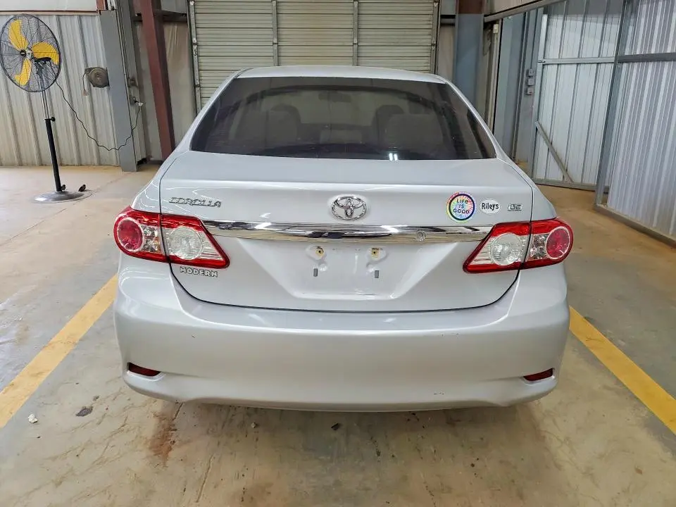 2011 TOYOTA COROLLA LE  