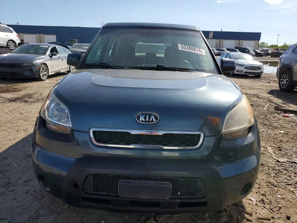 2011 KIA SOUL +  