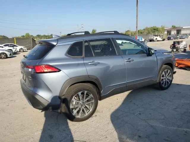 2024 TOYOTA COROLLA CROSS XLE  