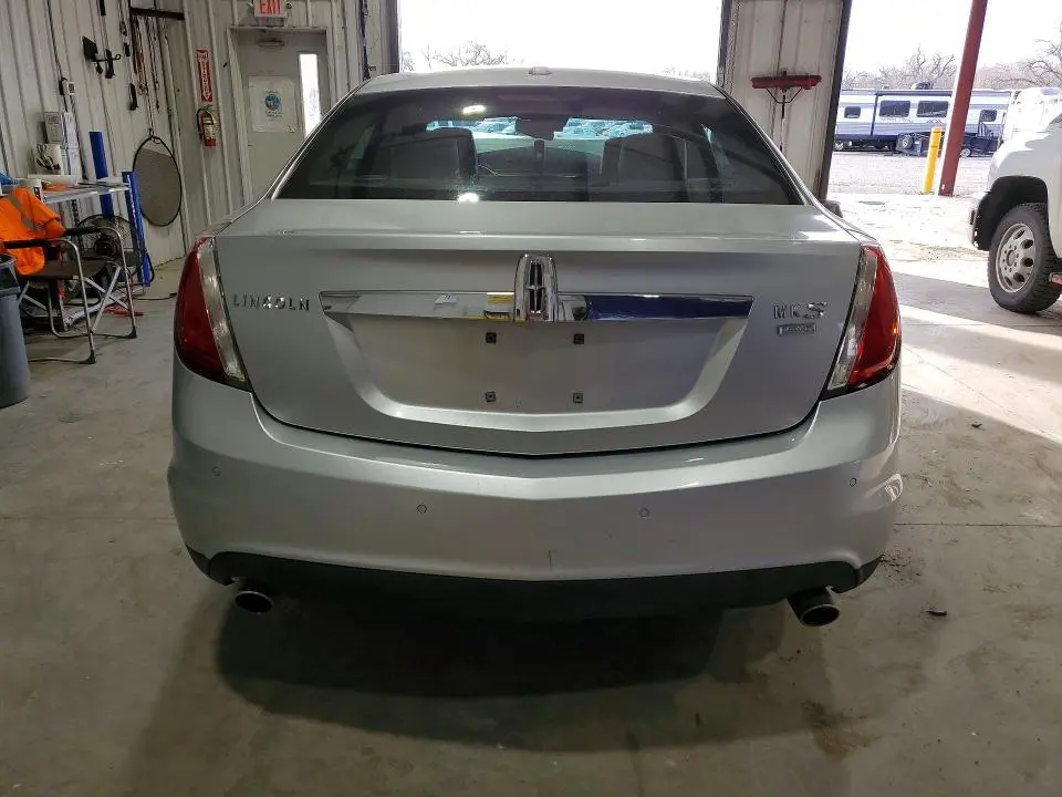 2010 LINCOLN MKS   