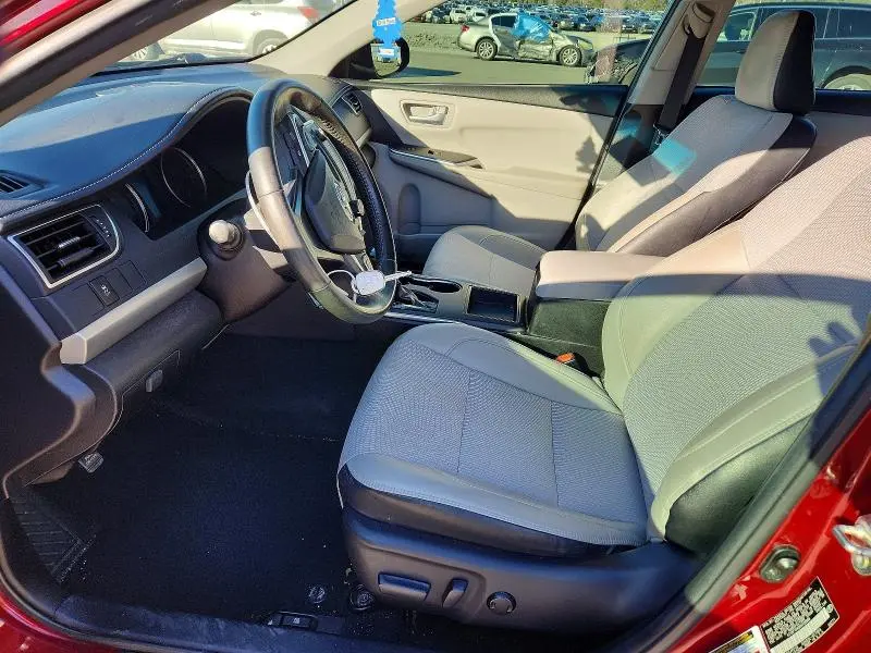 2017 TOYOTA CAMRY LE  