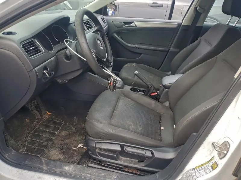 2015 VOLKSWAGEN JETTA SE  