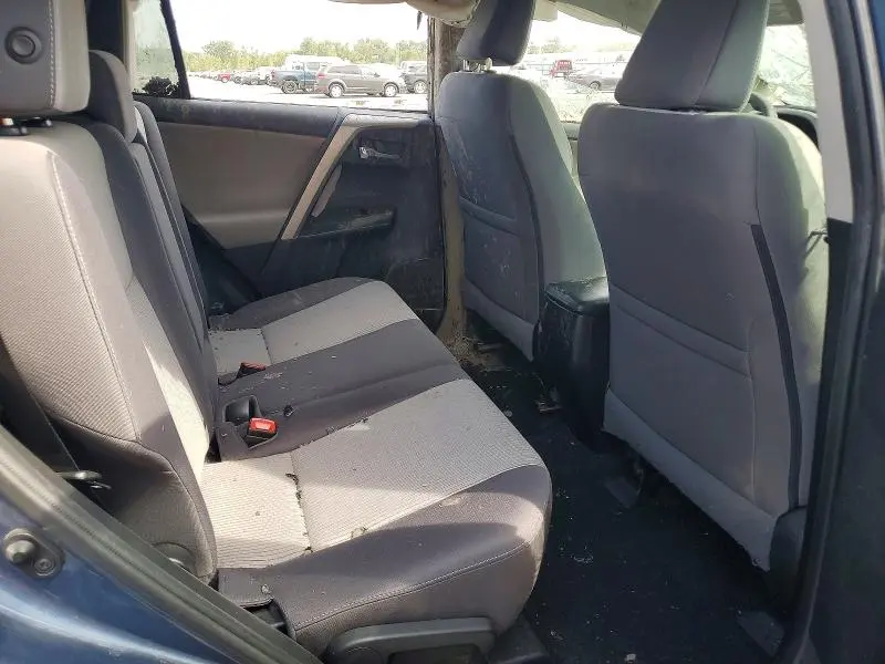 2014 TOYOTA RAV4 XLE  