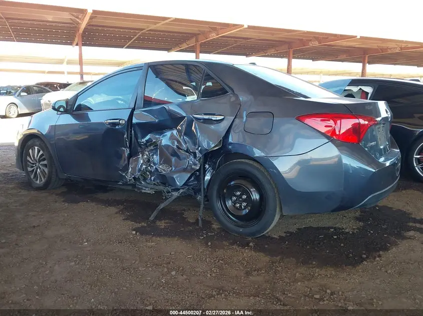 2018 TOYOTA COROLLA XLE