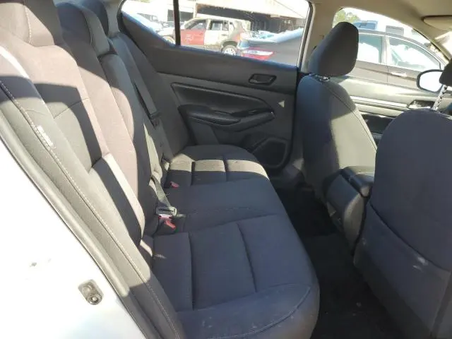 2023 NISSAN ALTIMA SV  