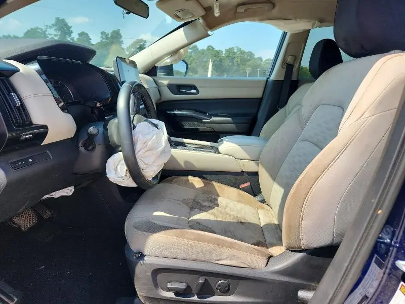 2022 NISSAN PATHFINDER SV  