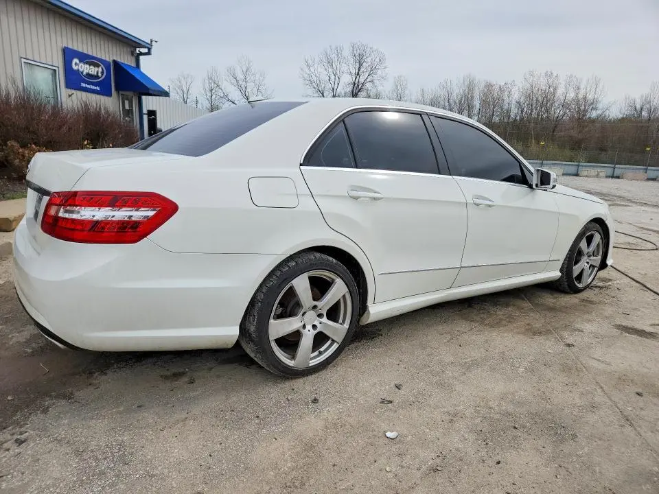 2010 MERCEDES-BENZ E 350  