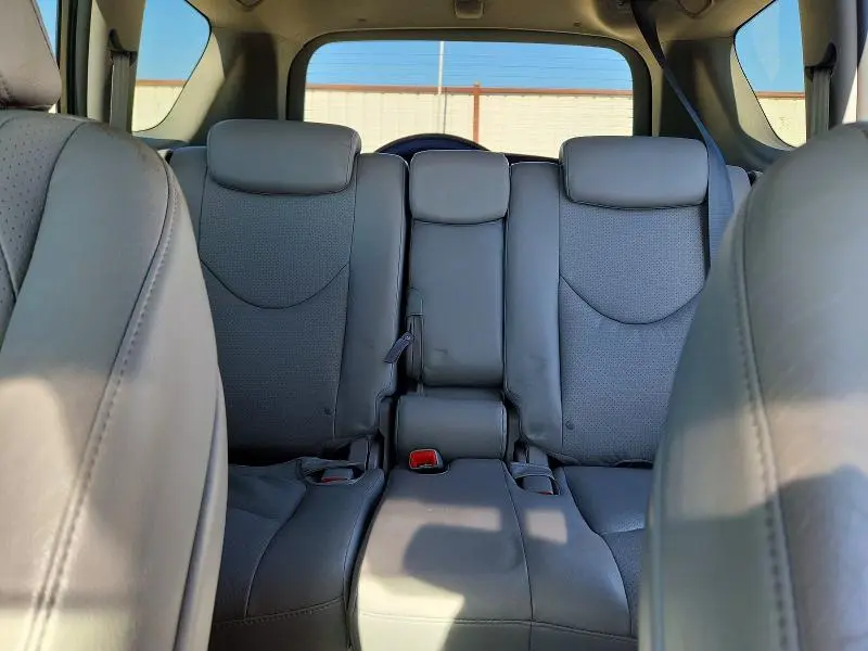 2011 TOYOTA RAV4 LIMITED  