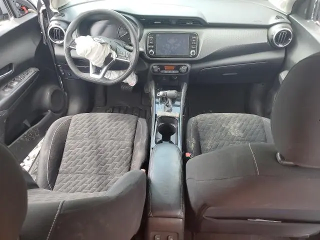 2022 NISSAN KICKS SV  