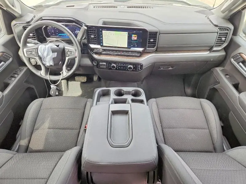 2026 CHEVROLET SILVERADO K1500 LT  