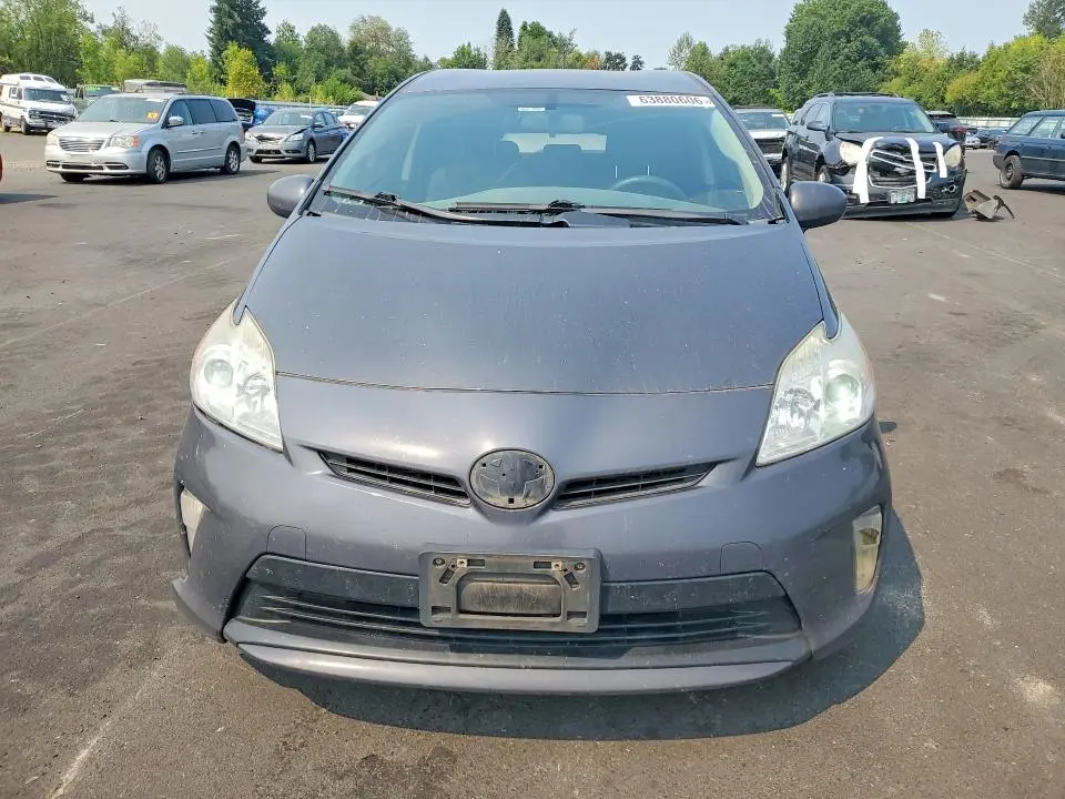 2015 TOYOTA PRIUS TWO  