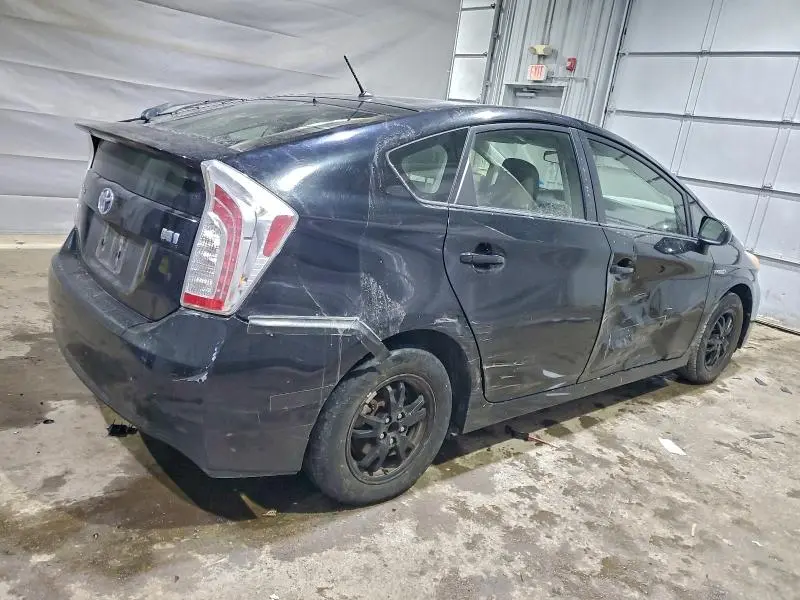 2013 TOYOTA PRIUS   