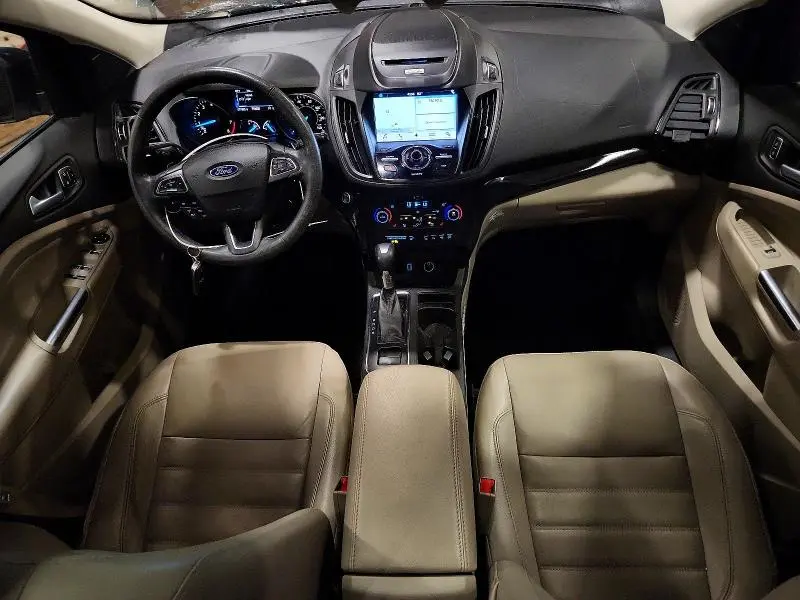 2017 FORD ESCAPE TITANIUM  