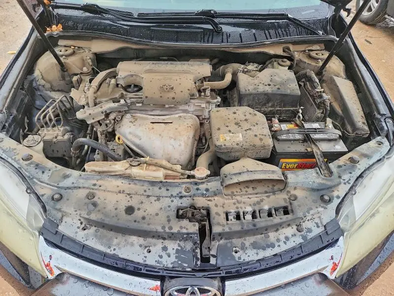 2016 TOYOTA CAMRY XLE  