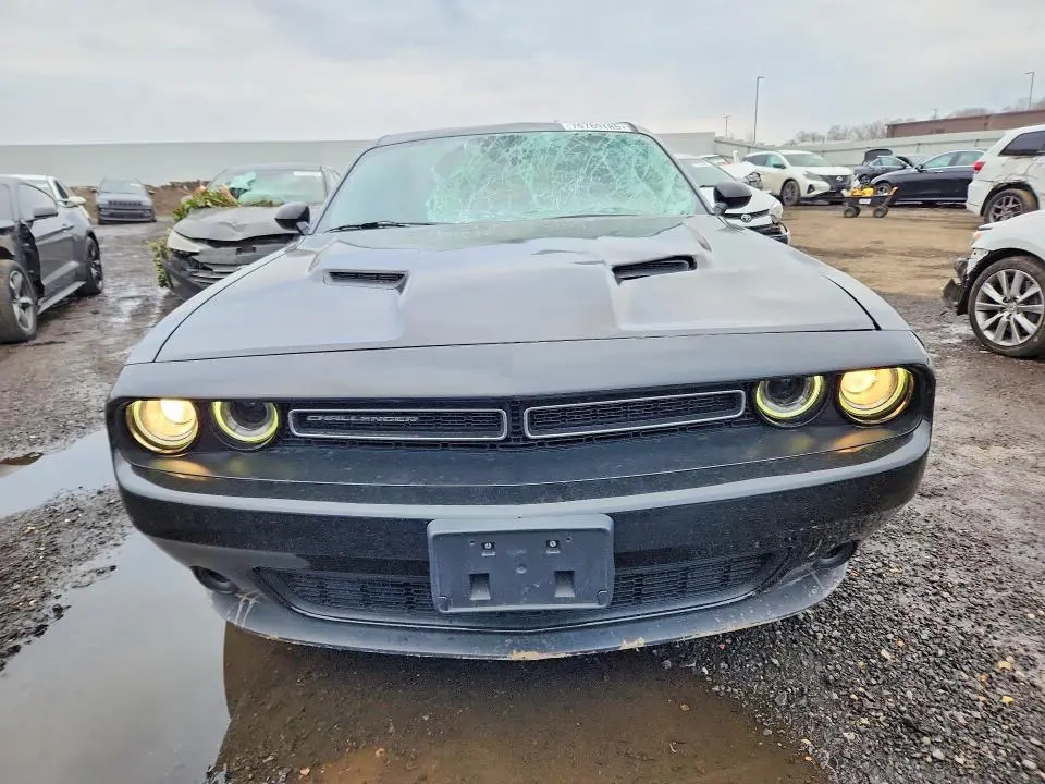 2019 DODGE CHALLENGER SXT  