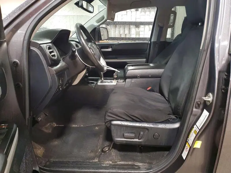 2018 TOYOTA TUNDRA CREWMAX SR5  