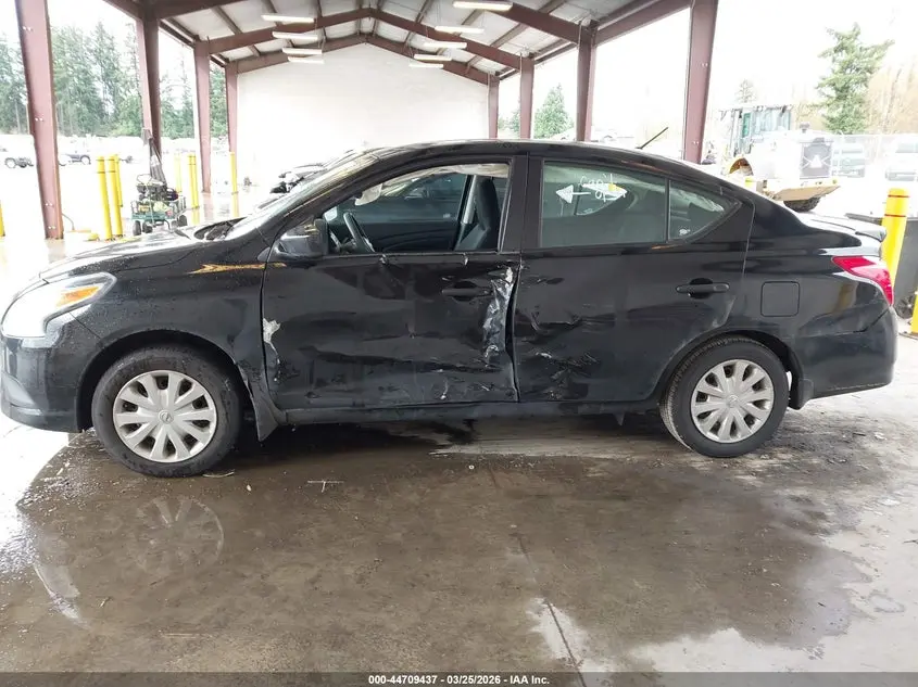 2017 NISSAN VERSA 1.6 S+