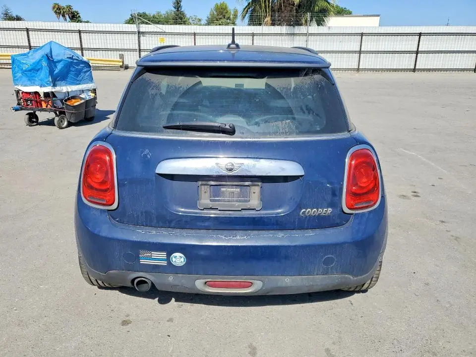 2015 MINI COOPER   