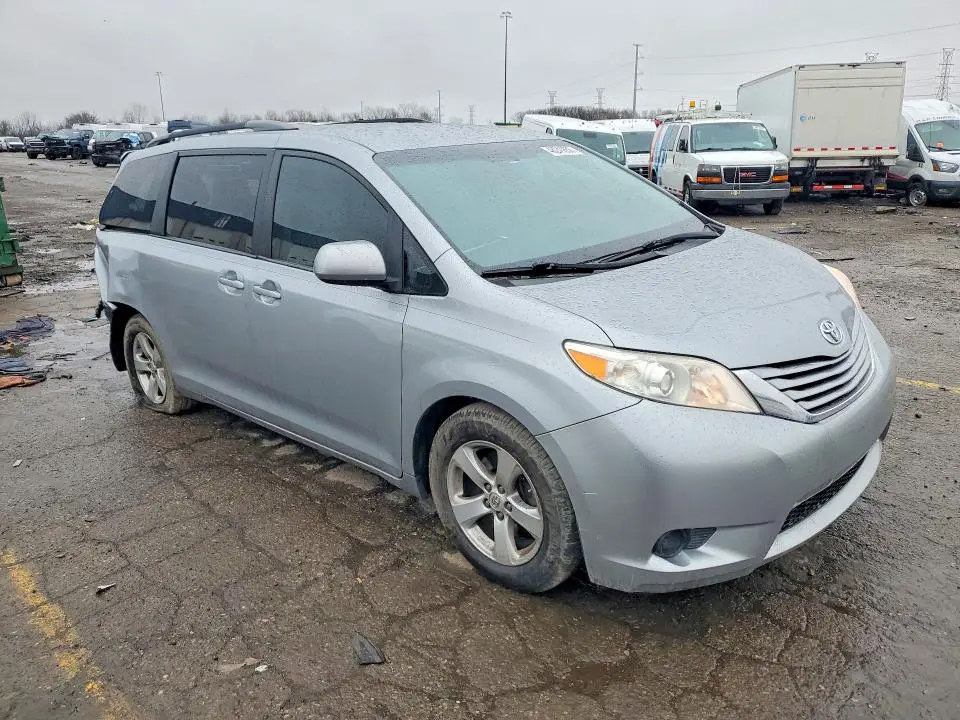 2017 TOYOTA SIENNA LE 8-PASSENGER  