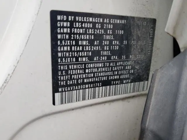 2013 VOLKSWAGEN TIGUAN S  