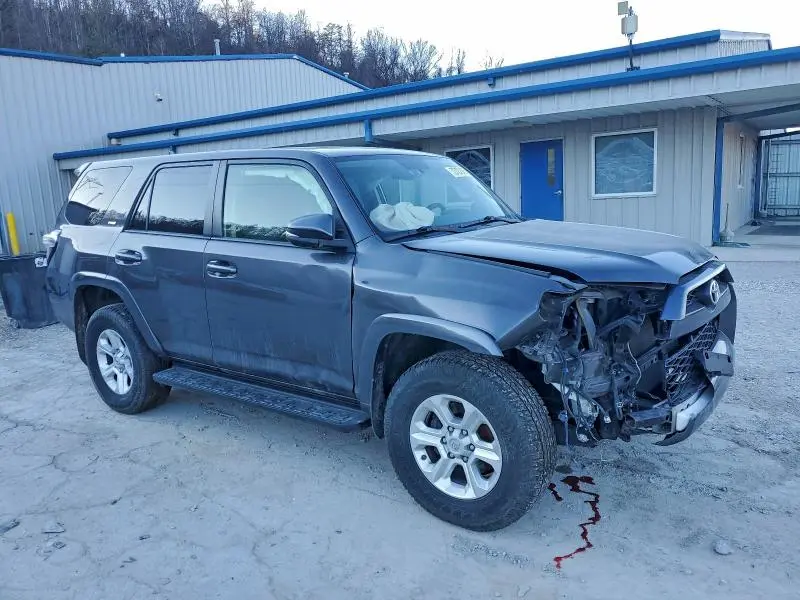 2017 TOYOTA 4RUNNER SR5/SR5 PREMIUM  