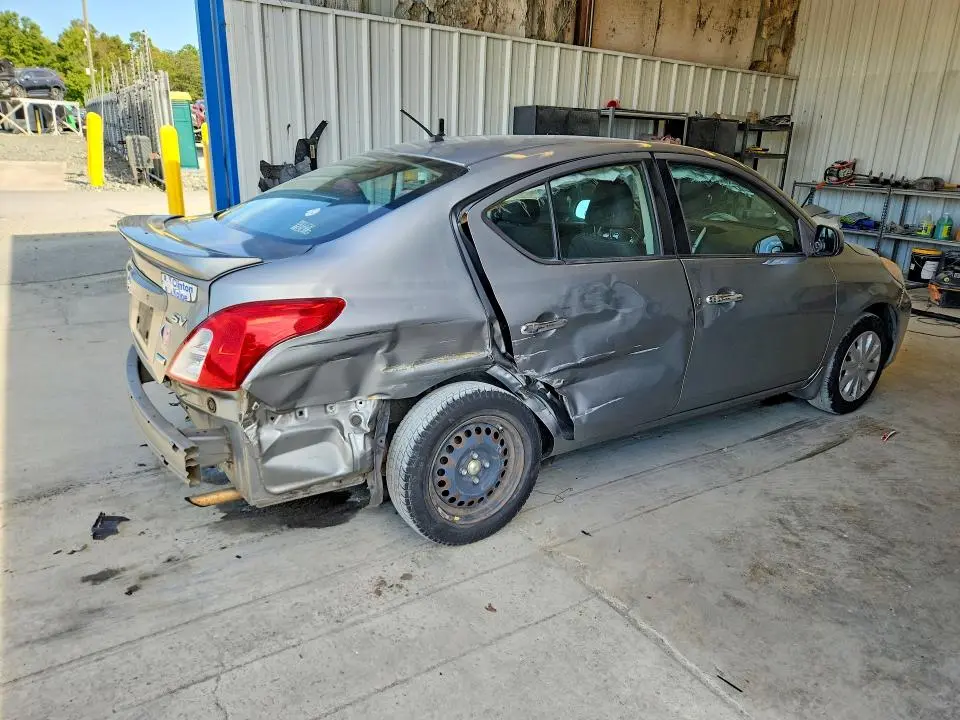 2014 NISSAN VERSA 1.6 SV  