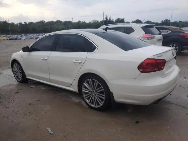 2015 VOLKSWAGEN PASSAT SE  