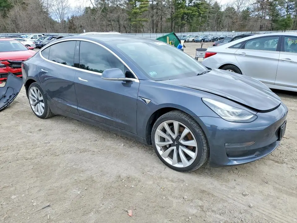 2019 TESLA MODEL 3   
