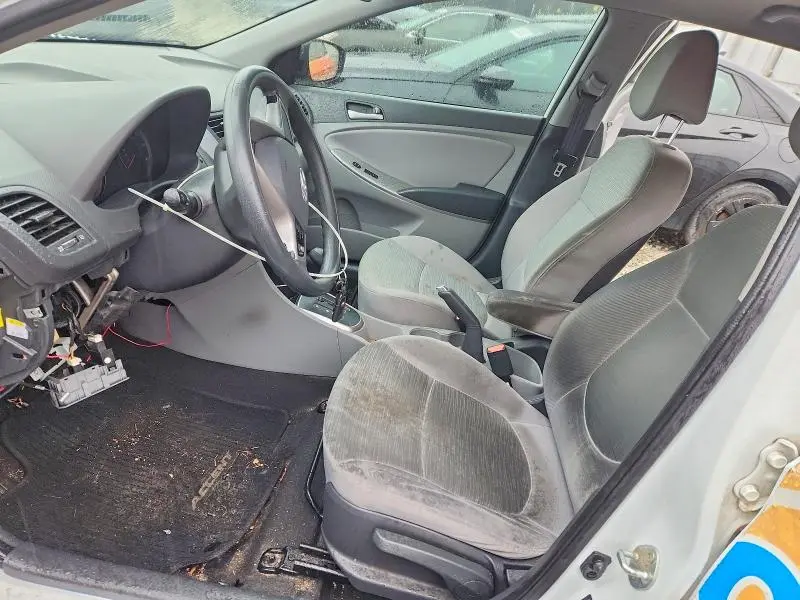 2015 HYUNDAI ACCENT GS  