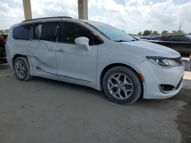 2017 CHRYSLER PACIFICA TOURING L  