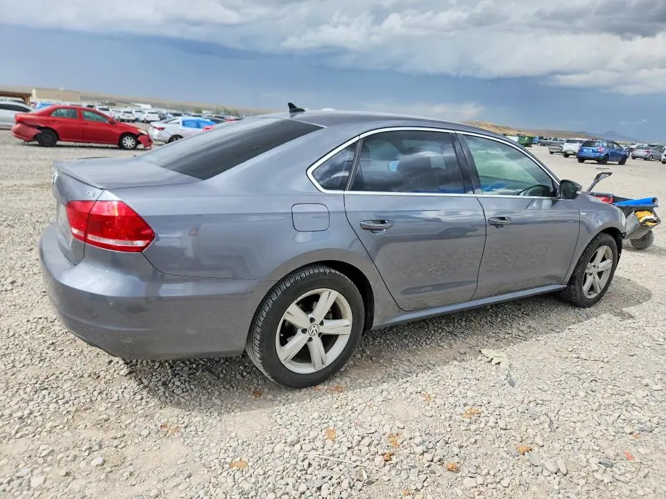 2014 VOLKSWAGEN PASSAT S  