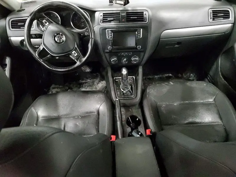 2017 VOLKSWAGEN JETTA SE  