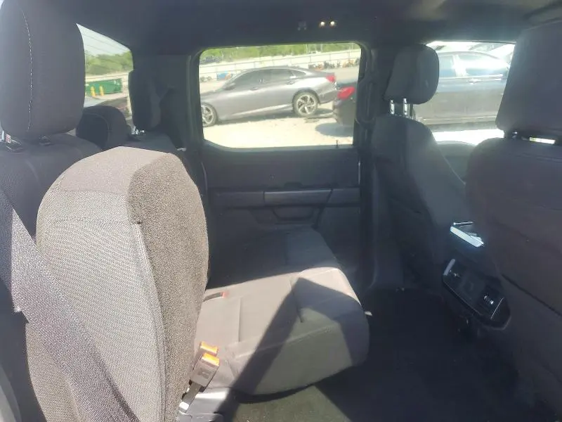 2025 FORD F150 STX  