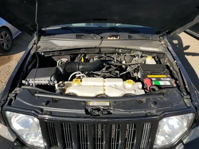 2010 JEEP LIBERTY SPORT  