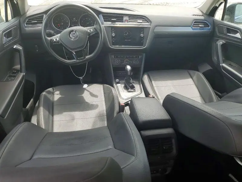 2020 VOLKSWAGEN TIGUAN SE  