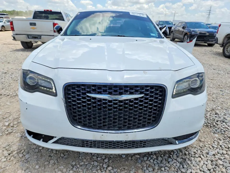2018 CHRYSLER 300 TOURING  
