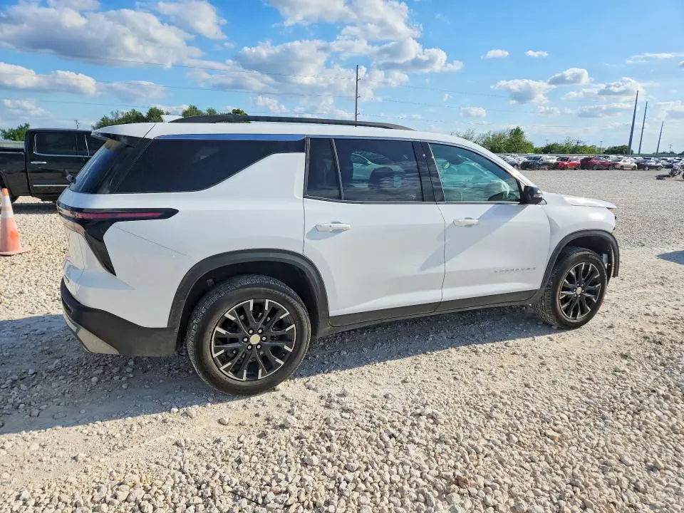 2025 CHEVROLET TRAVERSE LT  
